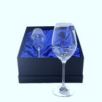 Shire County Hand Cut Crystal | Paif of Diamonds Wine Glasses | Set with Swarovski Crystals | Presentation Boxed